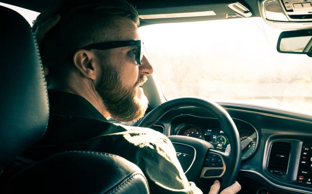 how to choose the right sunglasses for driving 1