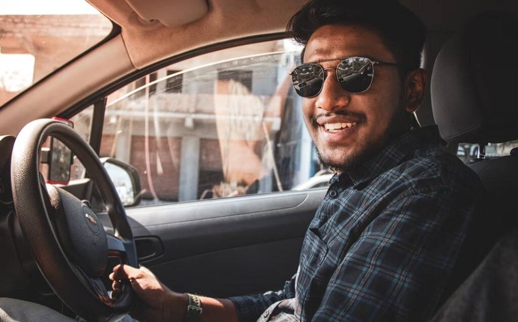 how to choose the right sunglasses for driving 2
