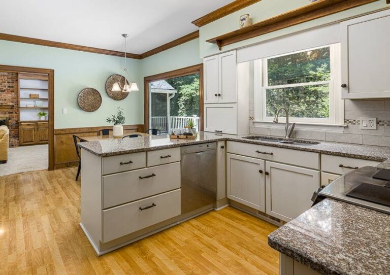 Kitchen Cabinet Refacing Vs Replacing What You Need To Know   Kitchen Cabinet Refacing Vs Replacing 1 768x542 